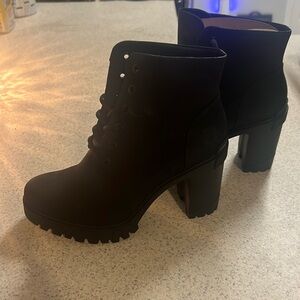 Timberland High Heeled Boots Size 8.5 US